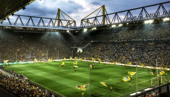 Fodboldrejse til Dortmund på Signald Iduna Park