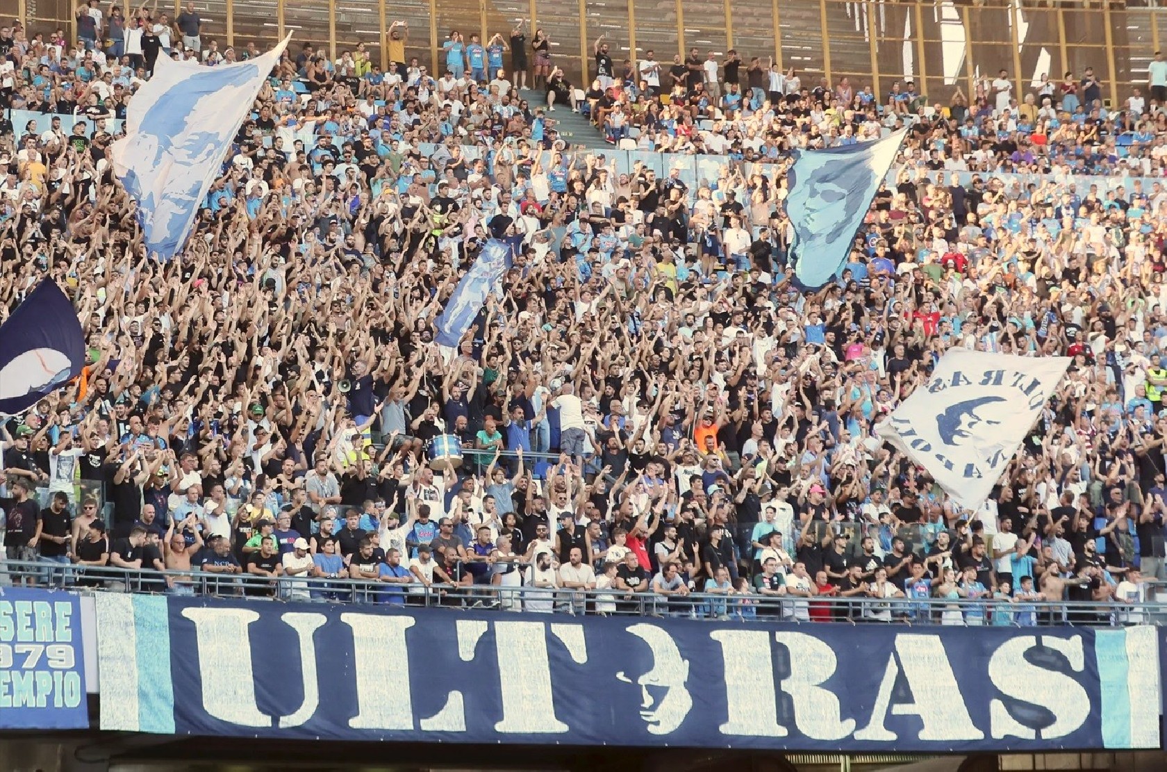 Fodboldrejser til Napoli på Diego Armando Maradona Stadium | Travel Sense